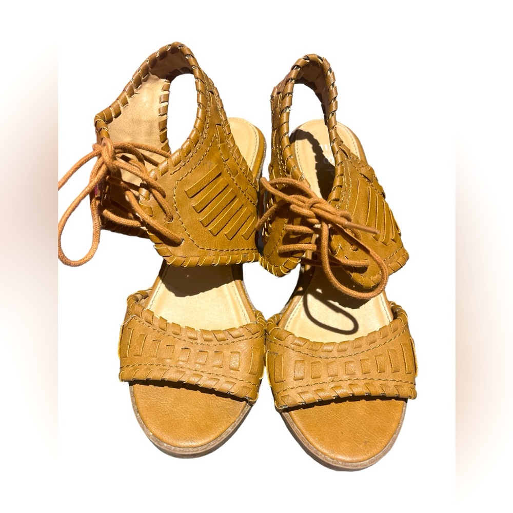 Esprit lace up Gladiator Sandals with a chunky heel, Size 7M. Gently used.
